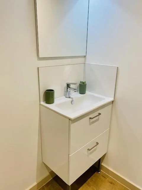 L'Oasis Apartment Viriat 0*,