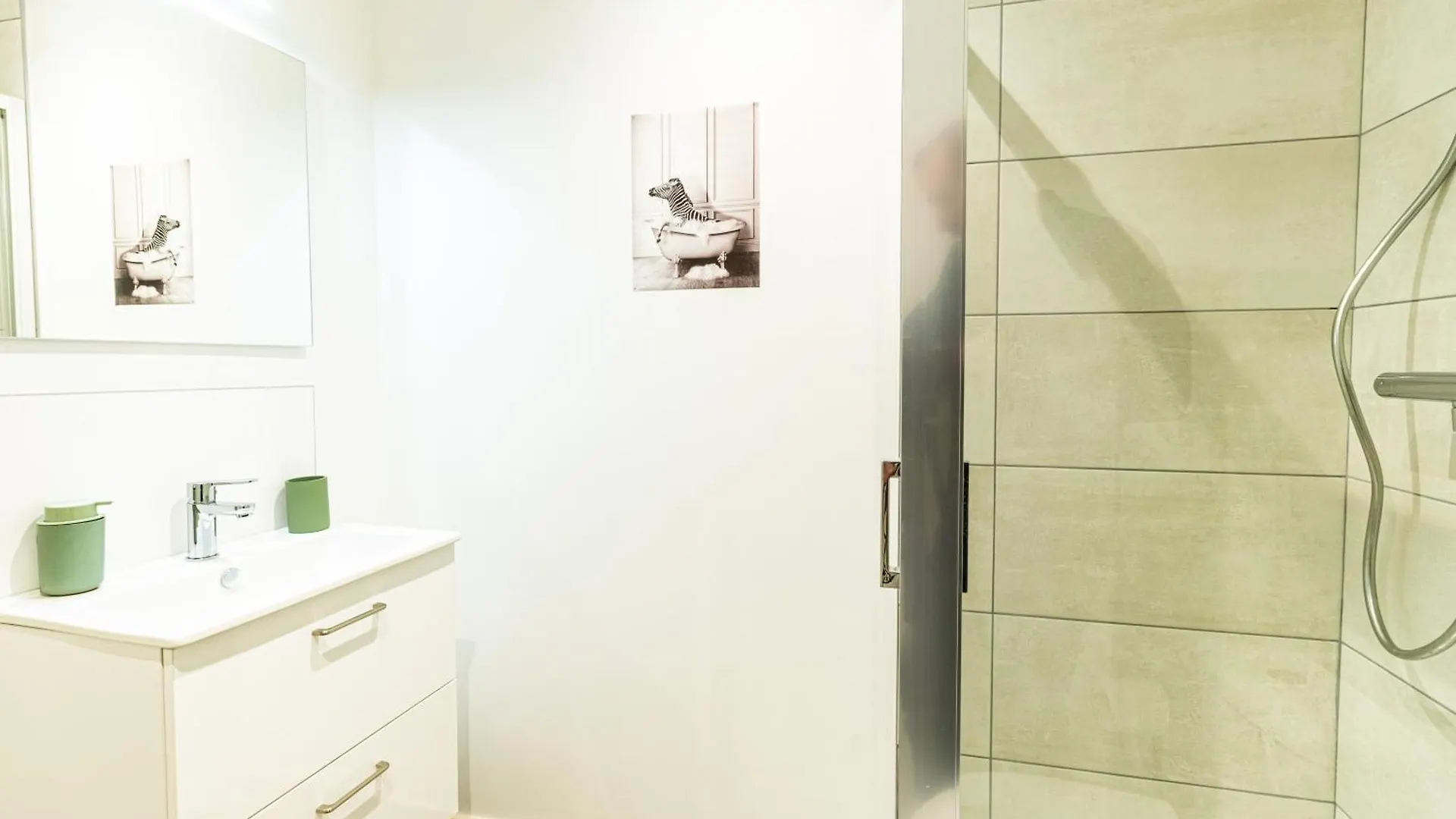 L'Oasis Apartment Viriat 0*,
